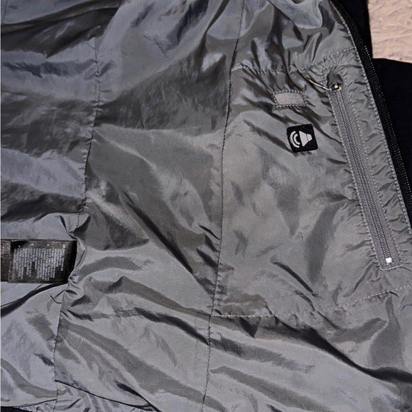 The North Face Women’s K Rain Jacket- Medium- Like New - Picture 14 of 16